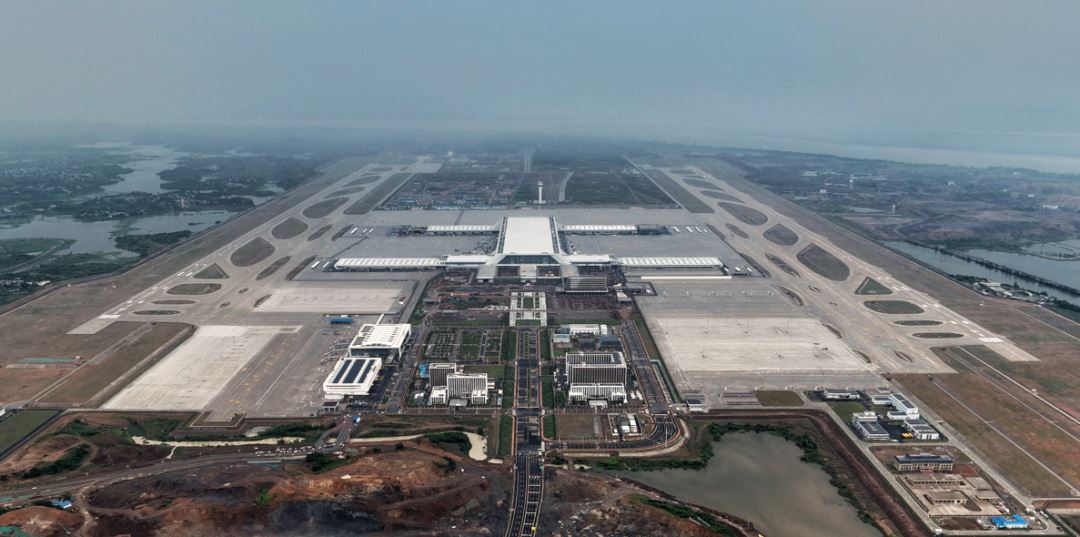 湖北鄂州花湖机场顺丰转运中心正式投运